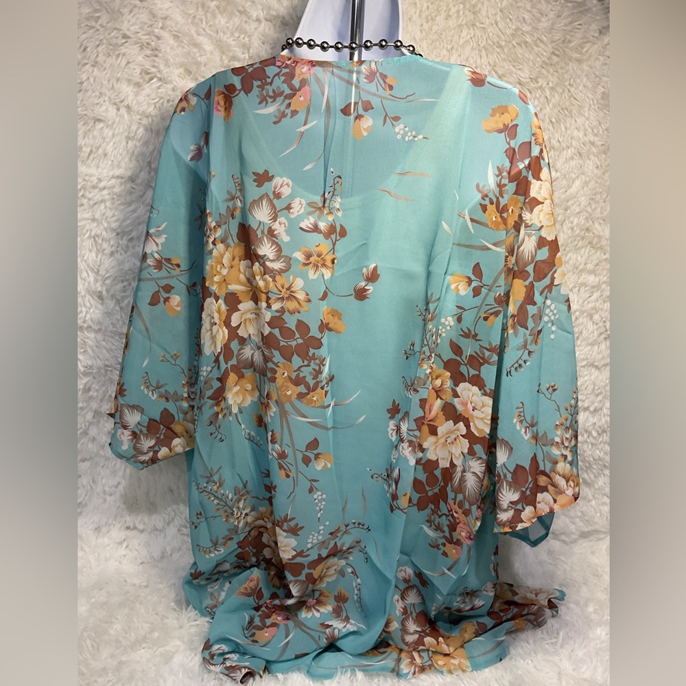 Sheer Floral Kimono - Picture 2 of 2